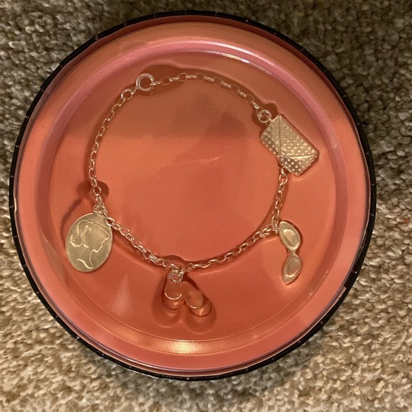 Hallmark 45th anniversary Barbie sterling bracelet - Picture 3 of 3